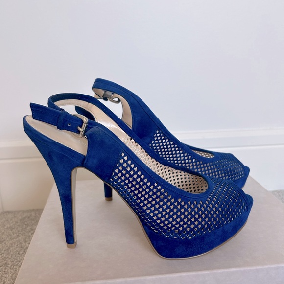 Enzo Angiolini Eascarla Peep Toe Stiletto heel in royal blue colour, size 8.5. - Picture 4 of 11